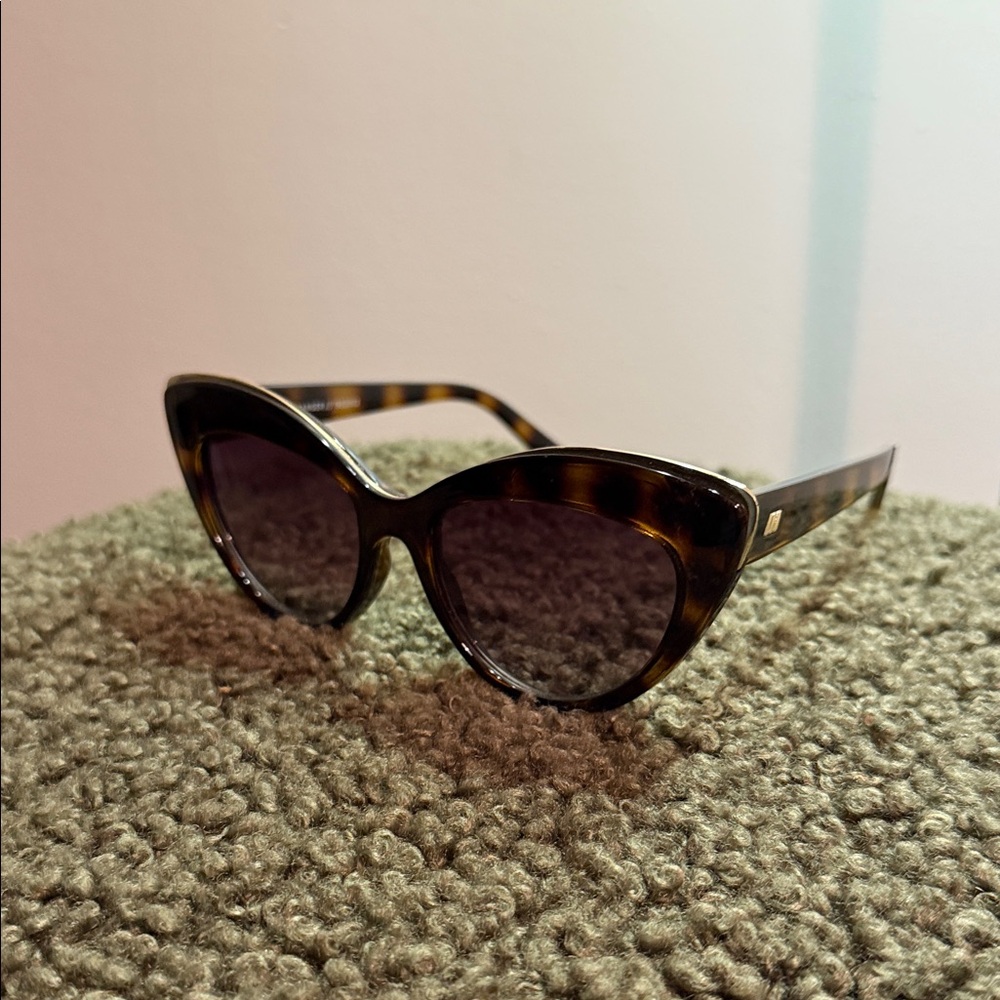 Le‎ Specs beautiful stranger Brown tortoise and gold metal Cat-Eye Sunglasses
